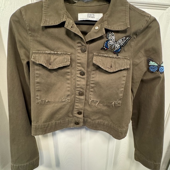 Zara Cropped Olive Green Jacket Butterfly Embroidery - Picture 3 of 10
